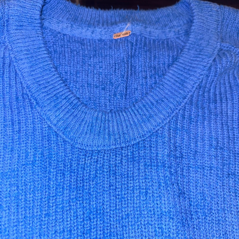 Women’s Free People Blue Sweater - Picture 4 of 8